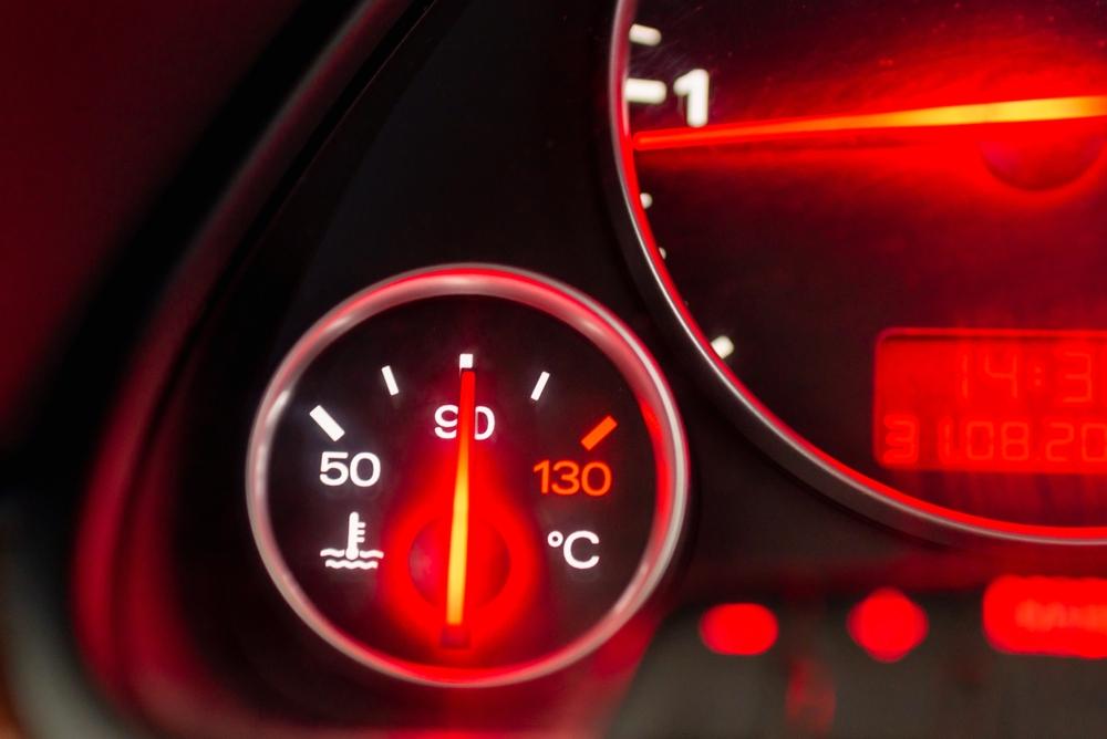 Comment éviter la surchauffe de votre voiture ? - Europ Assistance