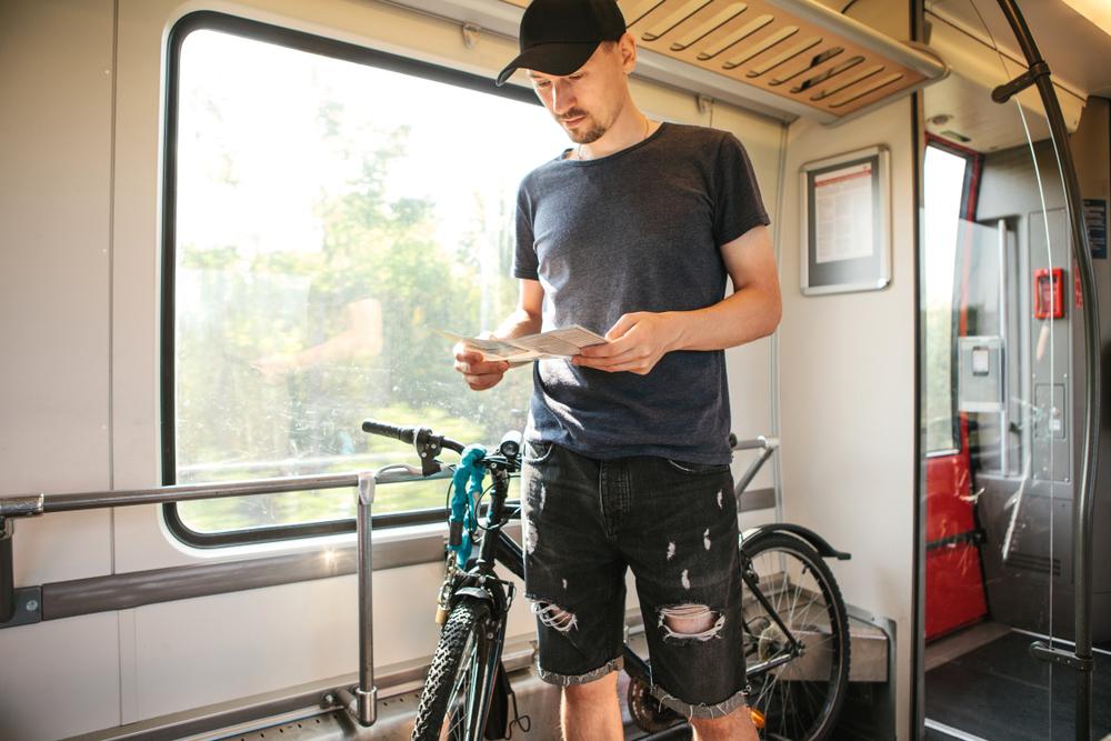 Voyager avec son discount vélo en train