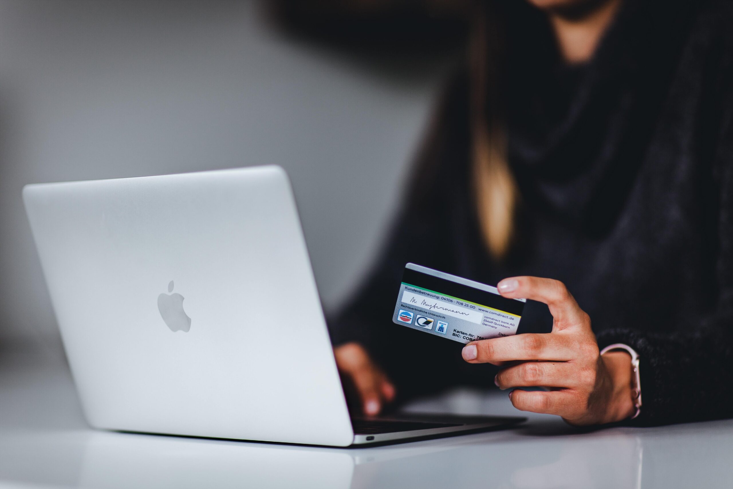 10 conseils pour éviter une arnaque à l’e-commerce
