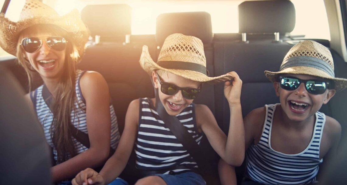 Comment occuper les enfants en voiture : conseils et astuces