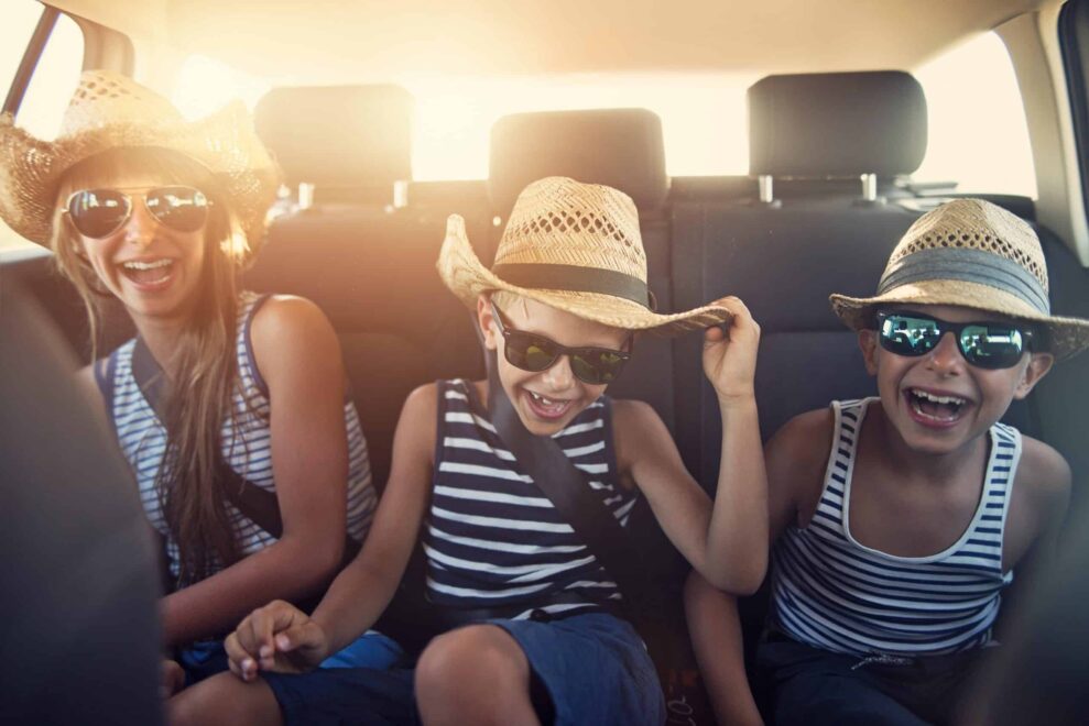 Comment occuper les enfants en voiture : conseils et astuces
