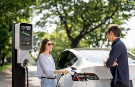 Reizen met een elektrische auto: waar de batterij opladen?