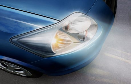 Is rijden met autolichten aan verplicht?