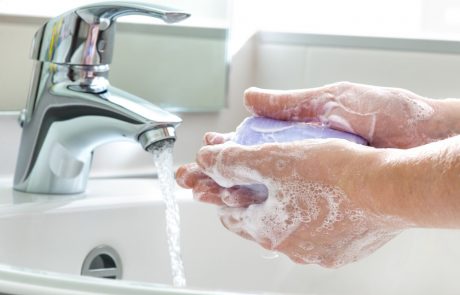 20 secondes pour se laver les mains correctement